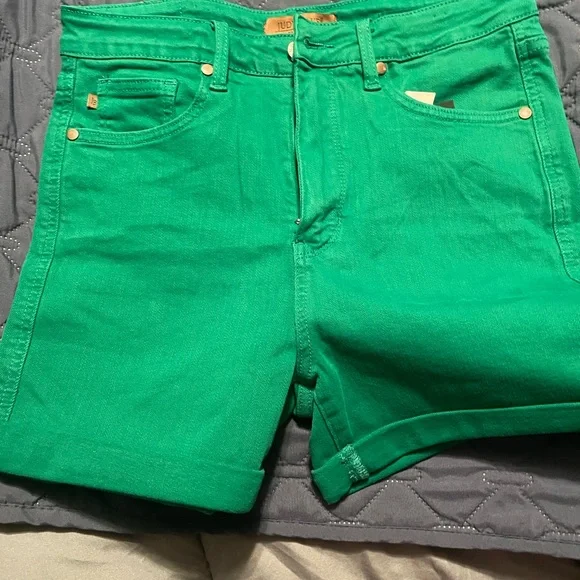 Judy Blue Green Jean Shorts - Picture 2 of 4